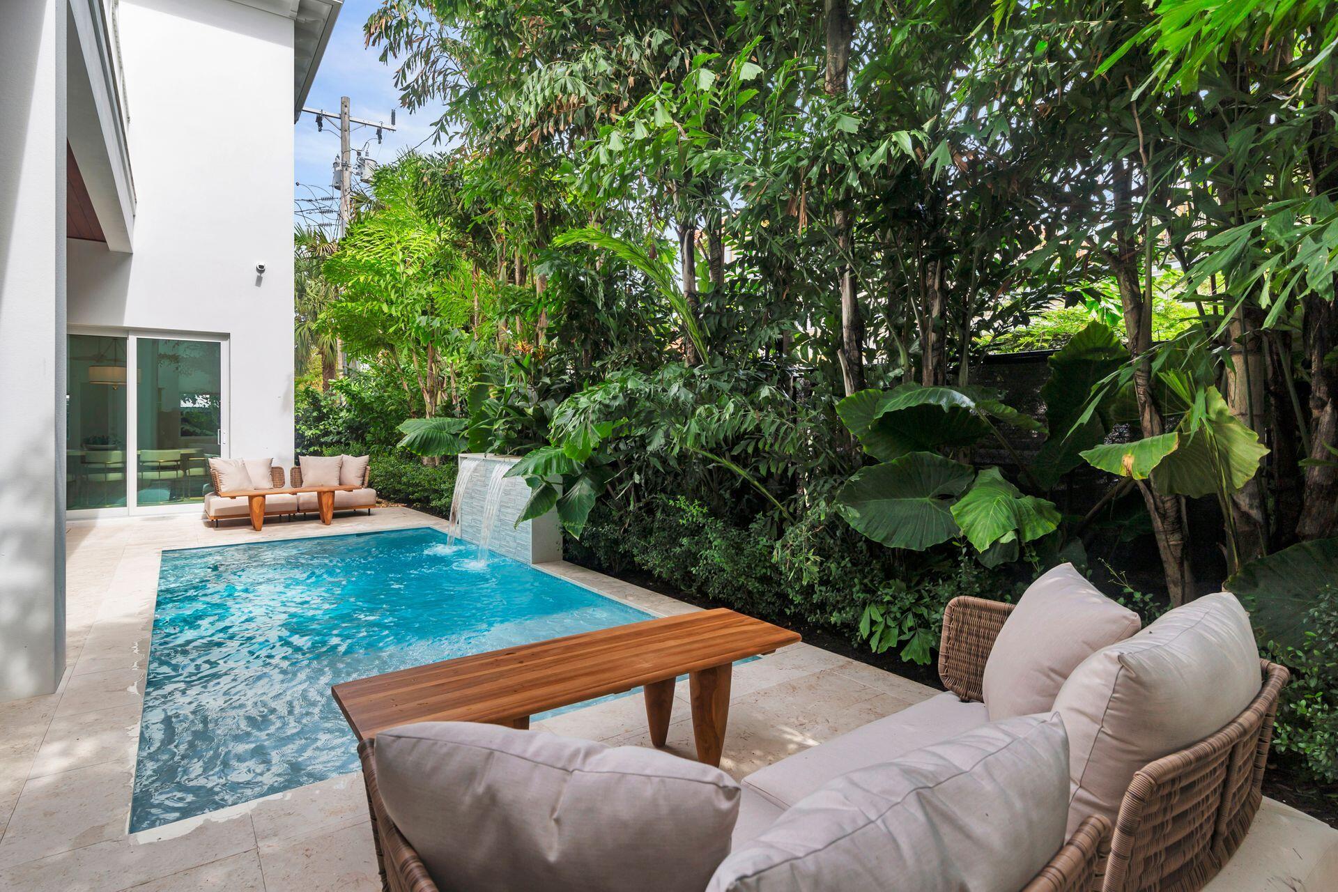 369 Avila Road West Palm Beach, FL 33405 - Photo 50 of 58 Pool