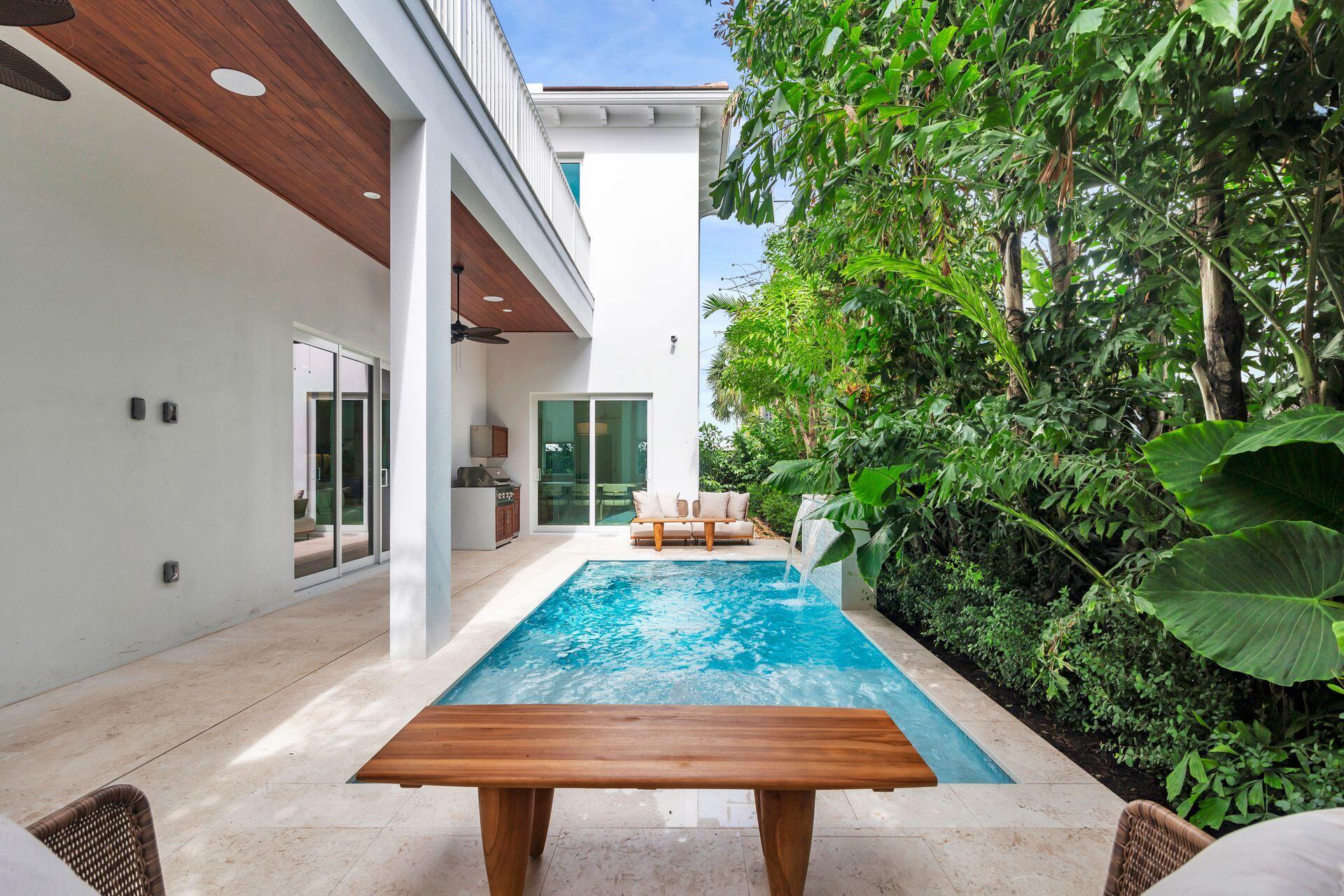 369 Avila Road West Palm Beach, FL 33405 - Photo 53 of 58 Pool