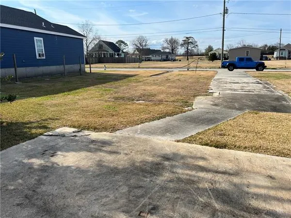 $70,000 | 1921 Rose Street, Arabi, LA 70032