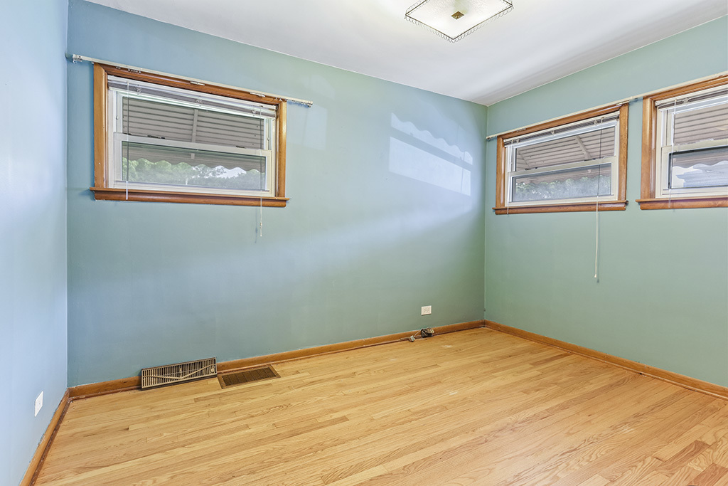1120 183rd Street Homewood, IL 60430 - Photo 13 of 17 a view of a room with a window