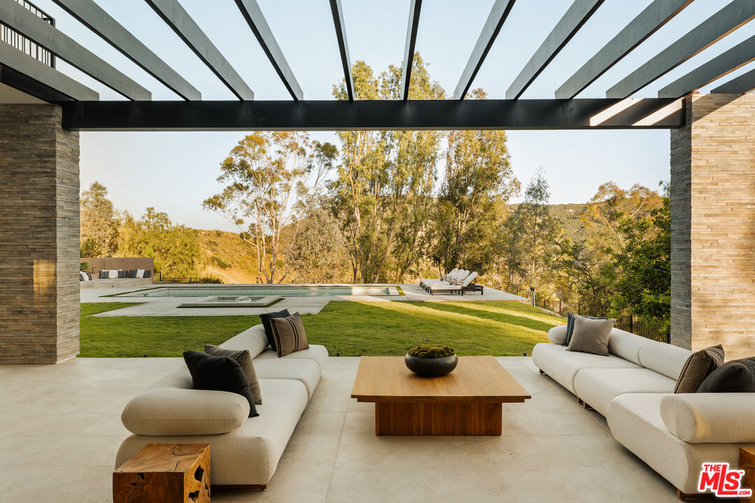 38 Dapplegray Road Bell Canyon, CA 91307 - Photo 29 of 36