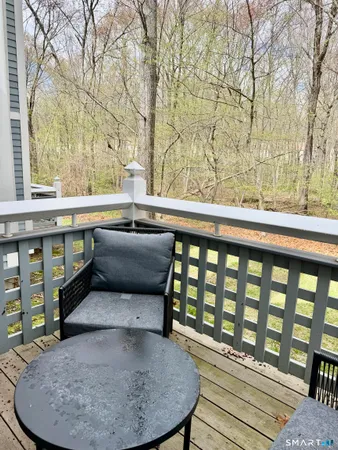 $220,000 | 113 Old Pond Lane, Unit 113, Norwich, CT 06360