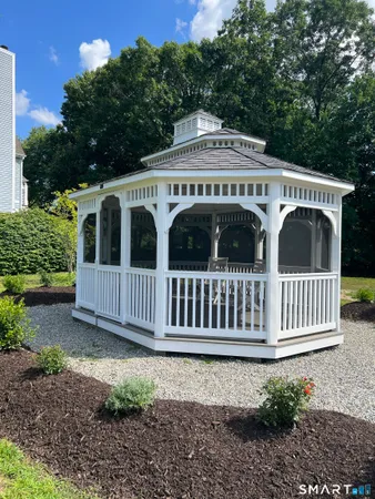 $220,000 | 113 Old Pond Lane, Unit 113, Norwich, CT 06360