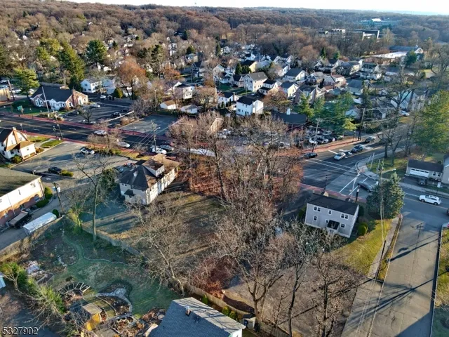 $400,000 | 192 Eagle Rock Avenue, Roseland, NJ 07068