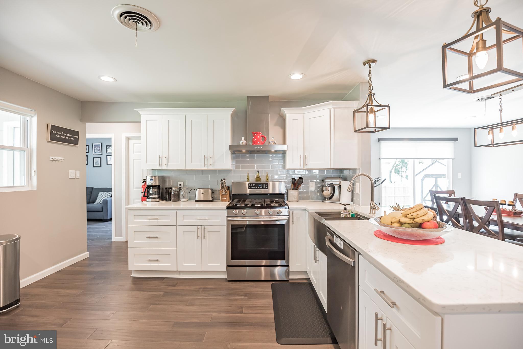 322 Juniper Drive Cherry Hill, NJ 08003 - Photo 19 of 41 Kitchen