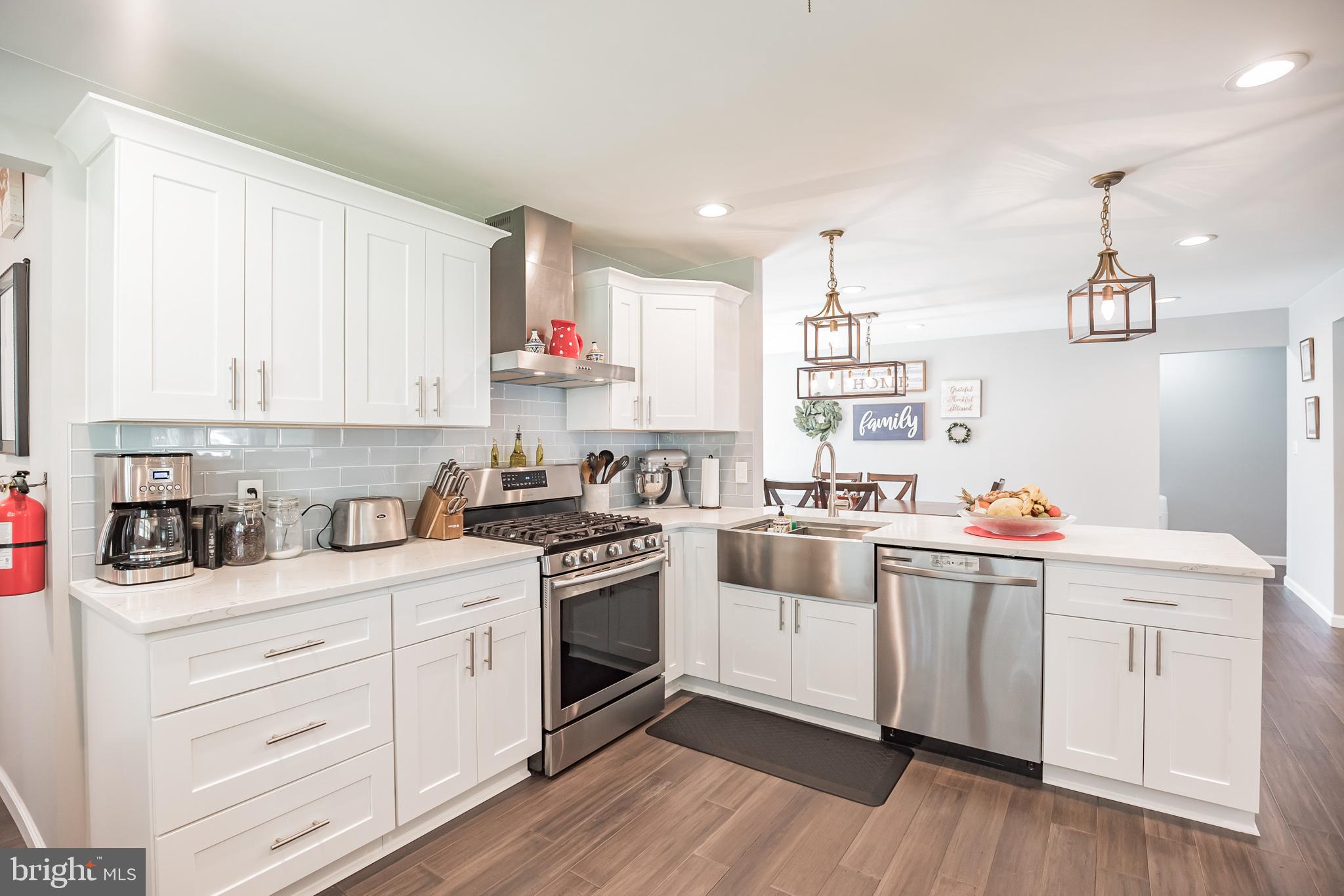 322 Juniper Drive Cherry Hill, NJ 08003 - Photo 21 of 41 Kitchen