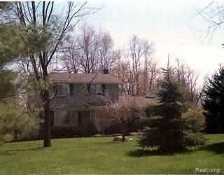 3927 West Schafer Road Pinckney, MI 48169 - Photo 1 of 1 Listing Image
