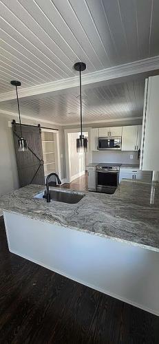 270 Victoria Street Commerce, GA 30529 - Photo 3 of 13