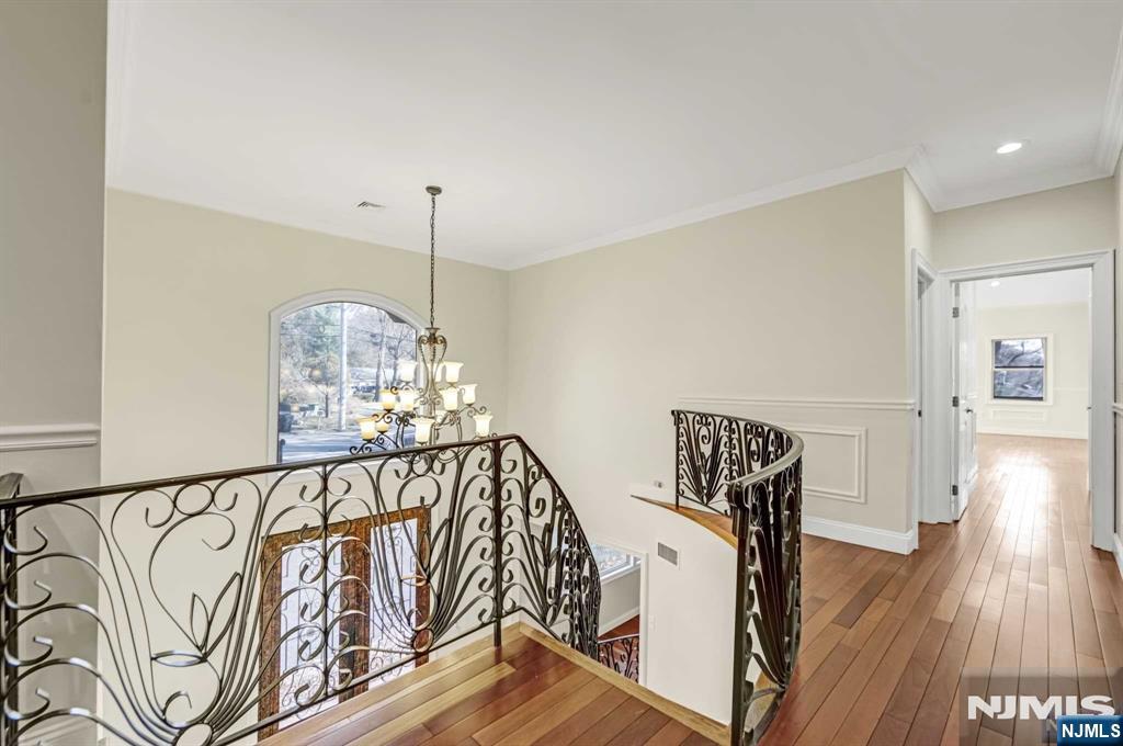 831 Pascack Road Paramus, NJ 07652 - Photo 14 of 27 Gallery Image 14