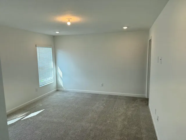 $2,500 | 10468 Northwest Suncrest Loop Port, Port St. Lucie, FL 34987