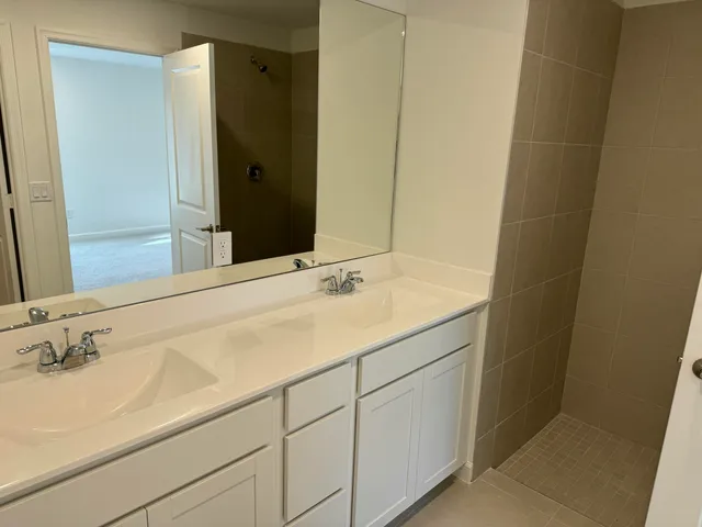 $2,500 | 10468 Northwest Suncrest Loop Port, Port St. Lucie, FL 34987