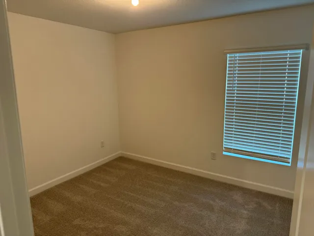 $2,500 | 10468 Northwest Suncrest Loop Port, Port St. Lucie, FL 34987