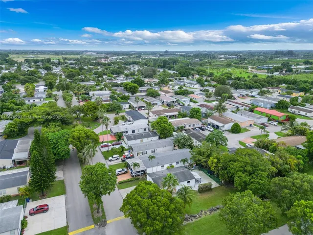 $269,900 | 19800 Southwest 180th Avenue, Unit 247, Miami, FL 33187