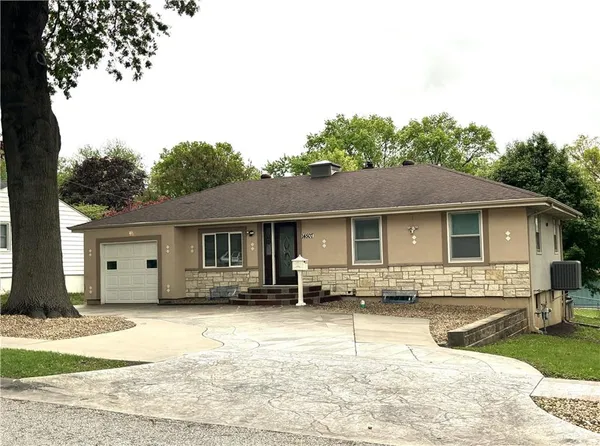 $225,000 | 14507 East 39th Terrace South, Independence, MO 64055