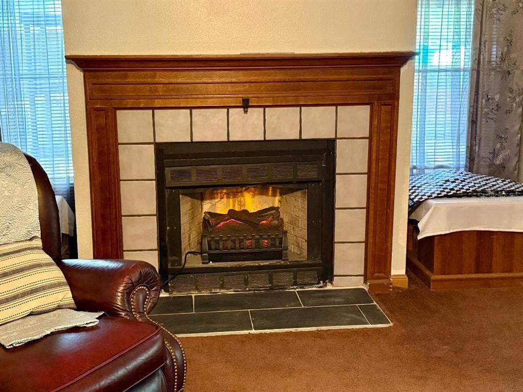 11340 Southwest 28th Way Webster, FL 33597 - Photo 2 of 34