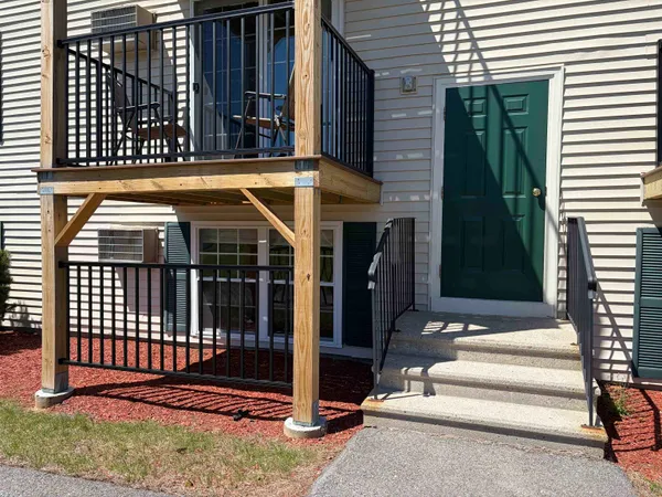 $1,975 | 804 White Cedar Boulevard, Portsmouth, NH 03801