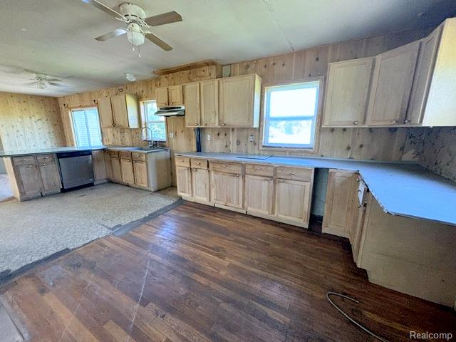 6080 Cedar Lake Road Pinckney, MI 48169 - Photo 4 of 20