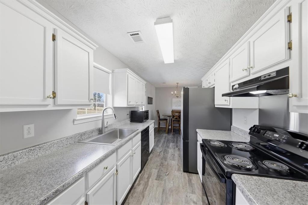 133 Carols Lane Locust Grove, GA 30248 - Photo 14 of 32