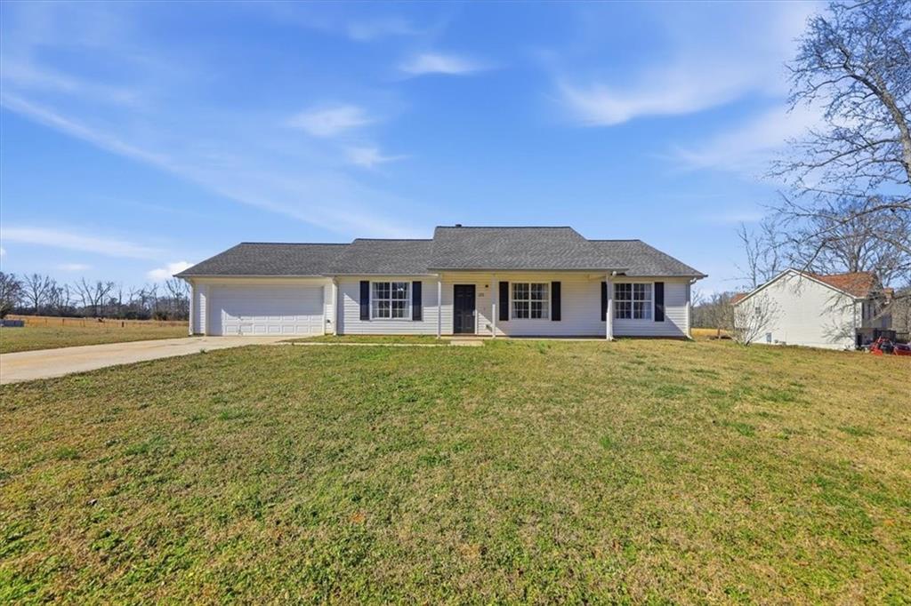 133 Carols Lane Locust Grove, GA 30248 - Photo 2 of 32