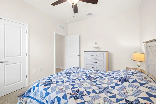 $2,100 | 13562 Paddington Way, Spring Hill, FL 34609