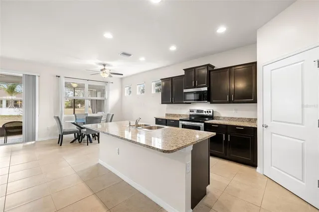 $2,100 | 13562 Paddington Way, Spring Hill, FL 34609