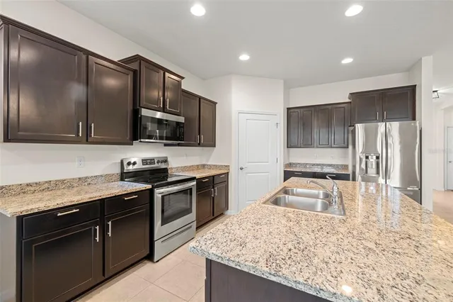 $2,100 | 13562 Paddington Way, Spring Hill, FL 34609