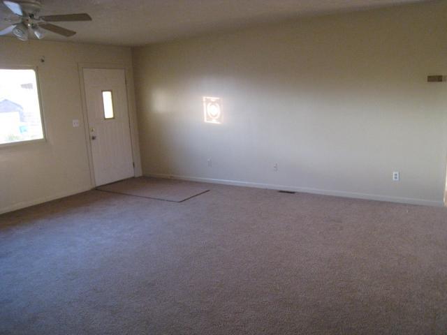 1487 R R J Boulevard Martinsville, IN 46151 - Photo 3 of 8 Gallery Image 3