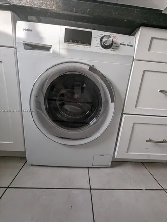 $1,700 | 8810 Fontainebleau Boulevard, Unit 201, Miami, FL 33172