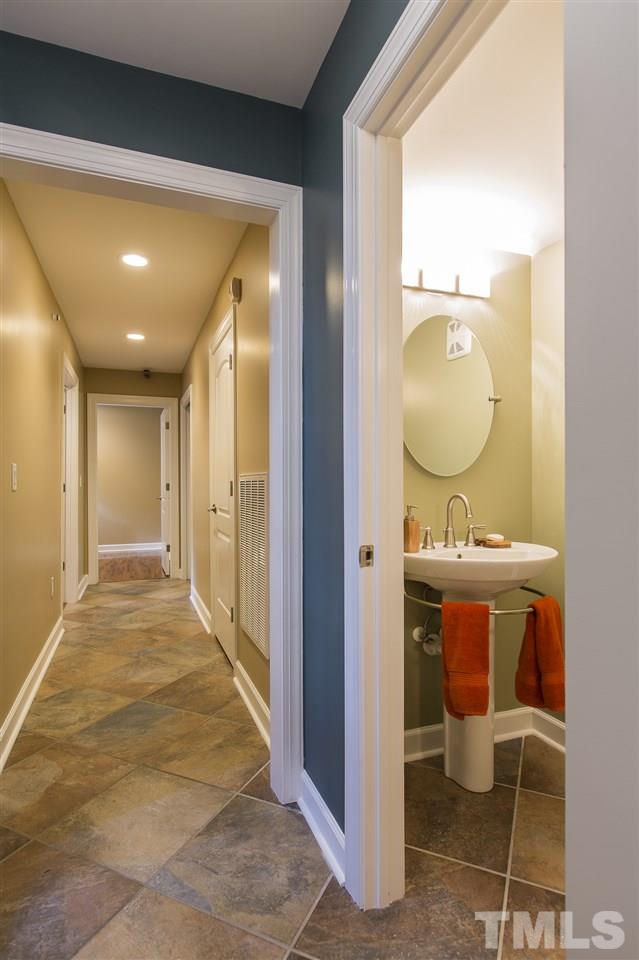 3036 Ethan Lane Raleigh, NC 27613 - Photo 17 of 25
