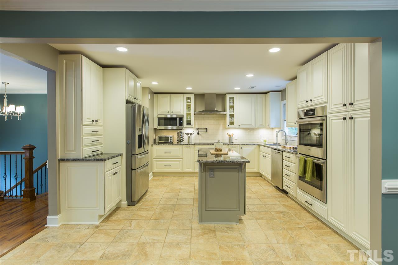 3036 Ethan Lane Raleigh, NC 27613 - Photo 4 of 25