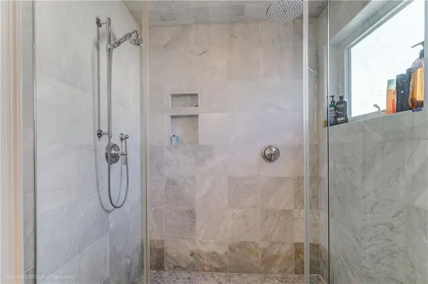 $5,000 | 4 Barney Street, Newport, RI 02840