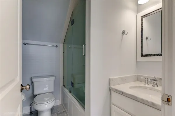 $5,000 | 4 Barney Street, Newport, RI 02840