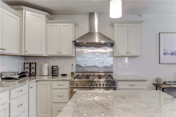 $5,000 | 4 Barney Street, Newport, RI 02840