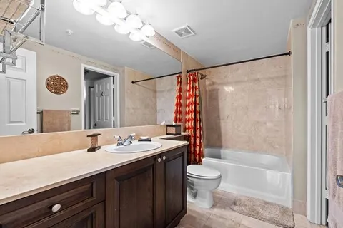 $369,000 | 580 South Sapodilla Avenue, Unit 304, West Palm Beach, FL 33401