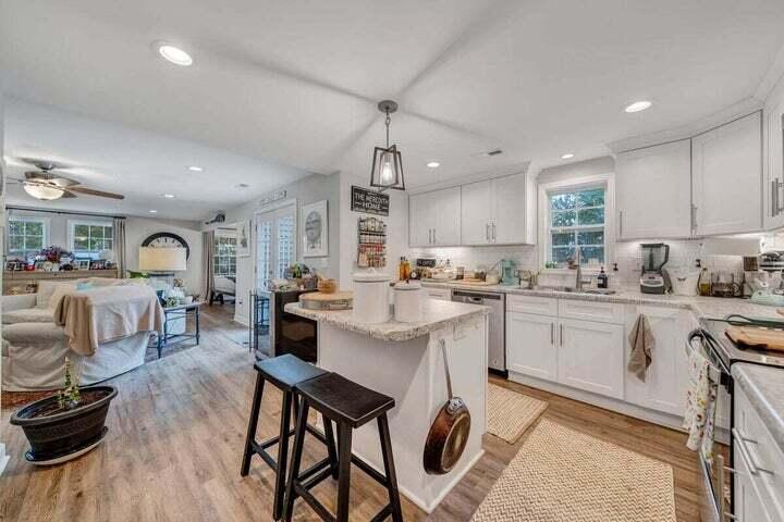 945 Burnt Chimney Road Wirtz, VA 24184 - Photo 14 of 54 b12