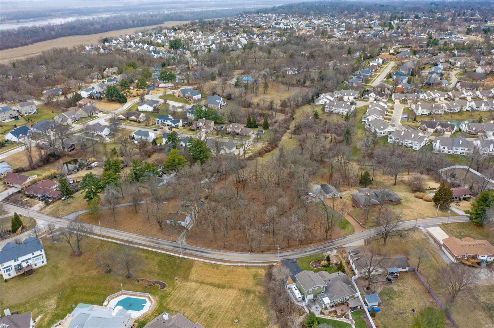 300 Susan Road St. Louis, MO 63129 - Photo 3 of 25