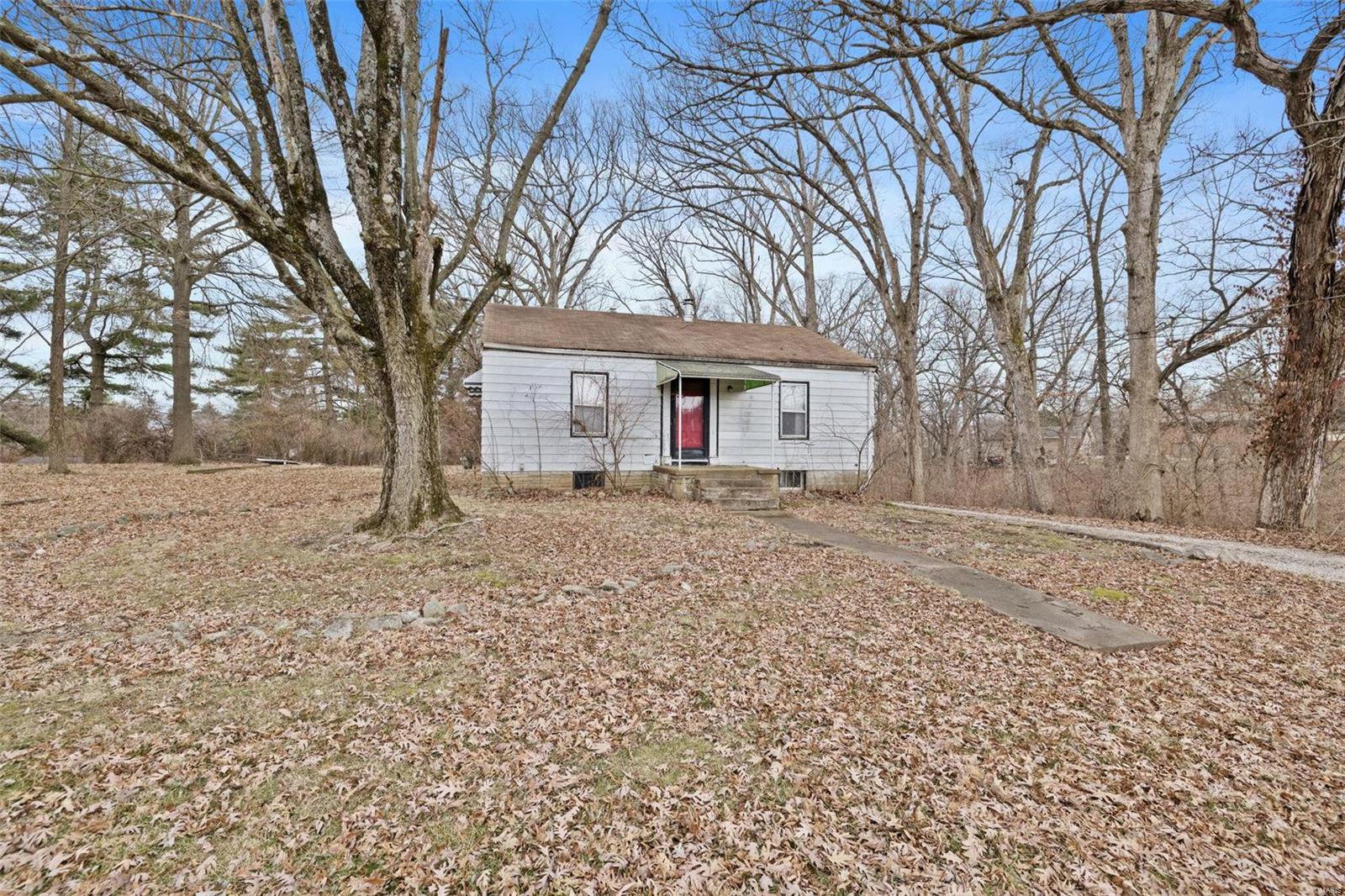 300 Susan Road St. Louis, MO 63129 - Photo 6 of 25