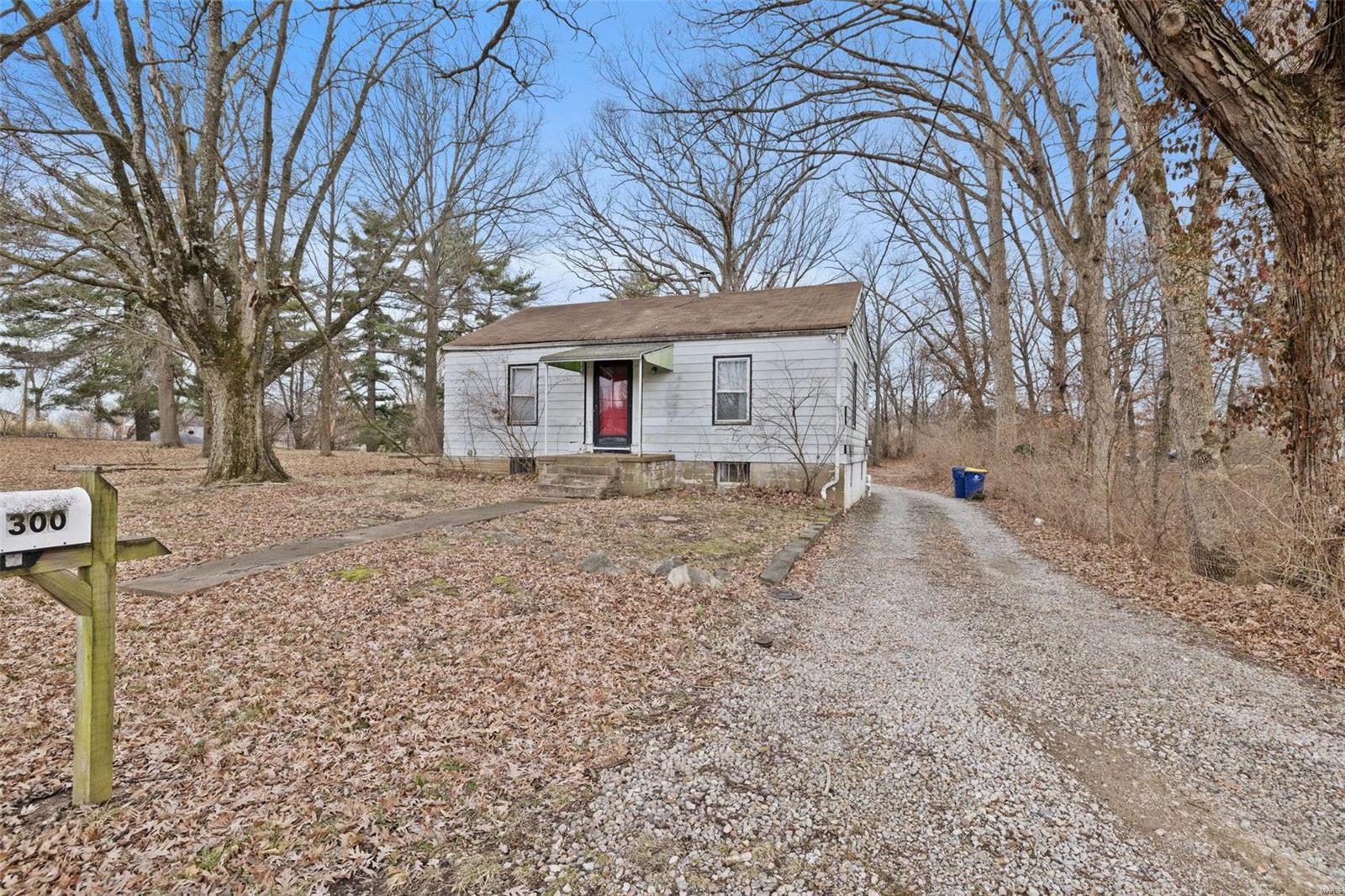 300 Susan Road St. Louis, MO 63129 - Photo 7 of 25