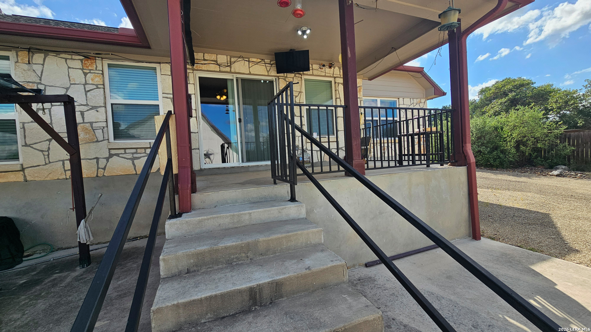 129 Rapids Circle Bandera, TX 78003 - Photo 7 of 50