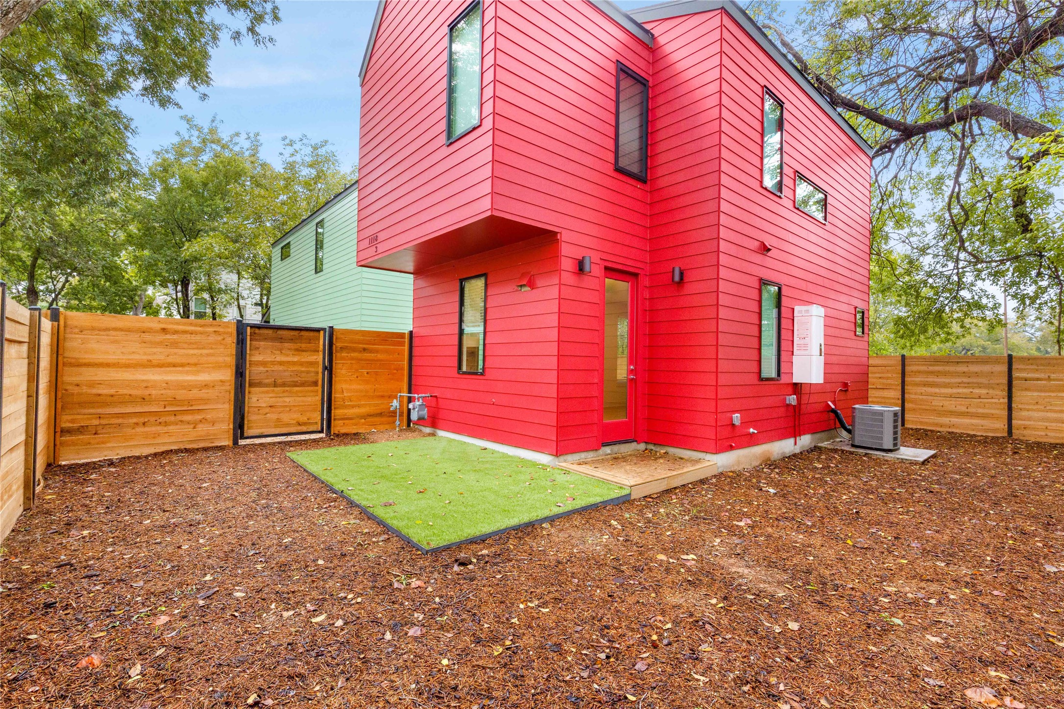 1118 Walton Lane, Unit 3 Austin, TX 78721 - Photo 17 of 18