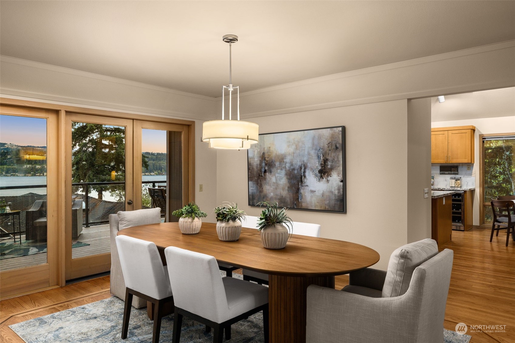 4542 Ferncroft Road Mercer Island, WA 98040 - Photo 10 of 27