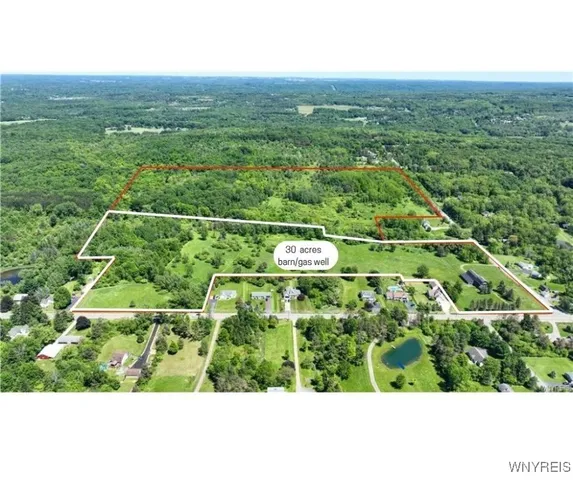 $899,900 | 976 Davis Road, East Aurora, NY 14052