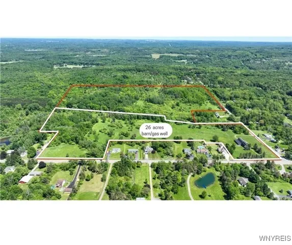 $899,900 | 976 Davis Road, East Aurora, NY 14052