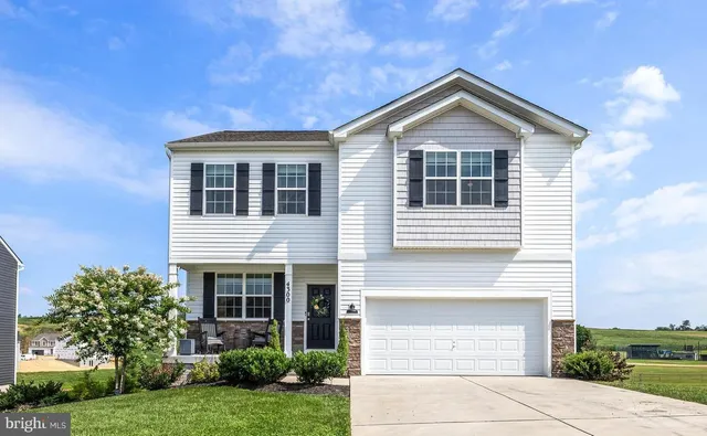 $449,925 | 4300 Brent Drive, Spring Grove, PA 17362