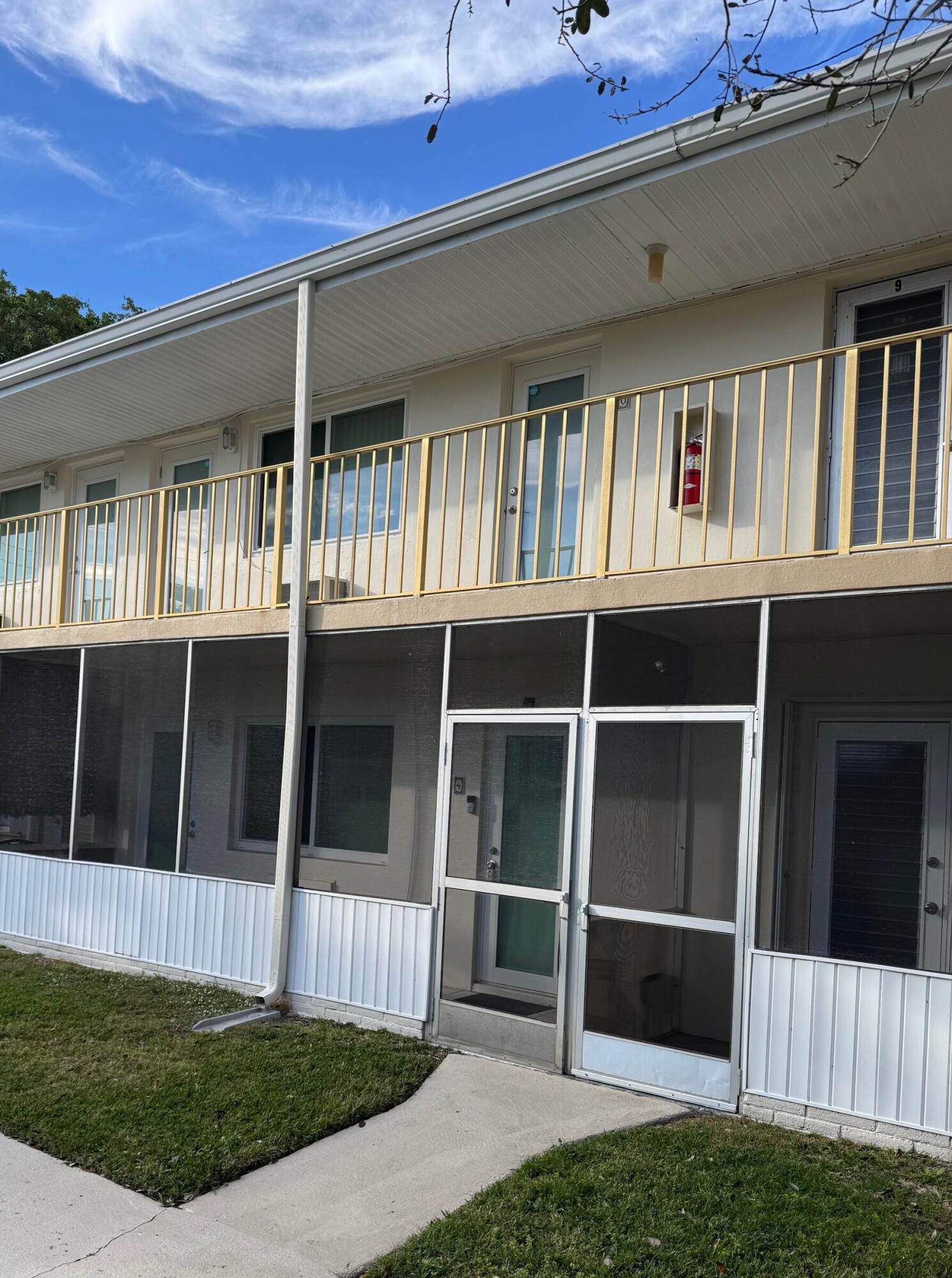 11 Southwest 4th Avenue, Unit 4A Boca Raton, FL 33432 - Photo 1 of 11 coop front pic