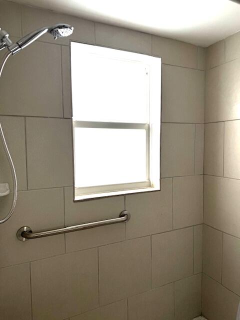 11 Southwest 4th Avenue, Unit 4A Boca Raton, FL 33432 - Photo 8 of 11 IMG_5484