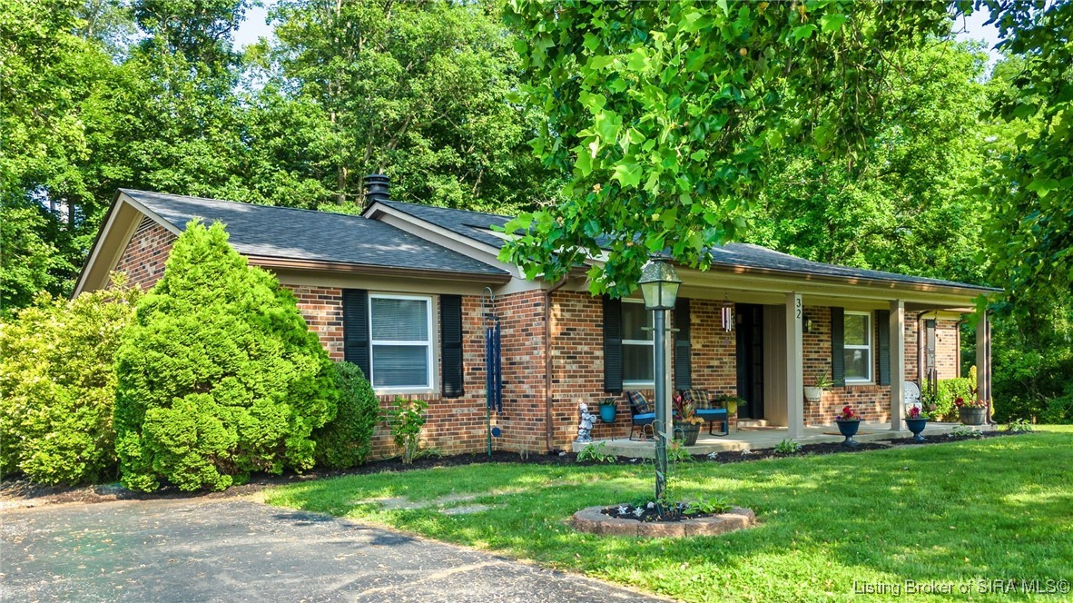 32 Cruse Loop Corydon, IN 47112 - Photo 1 of 47 Gallery Image 1