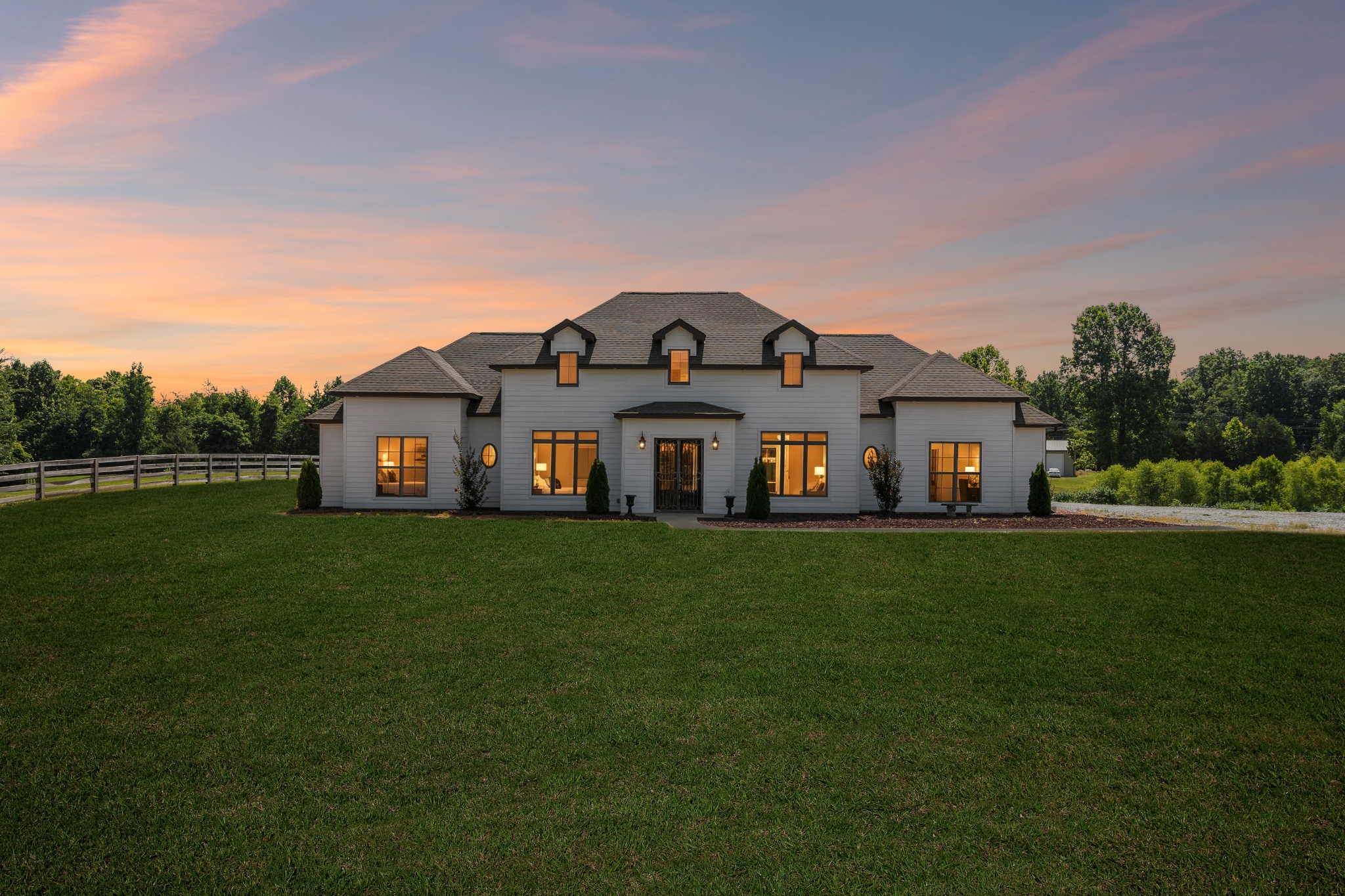2745 Joe Mac Lipscomb Road Springfield, TN 37172 - Photo 1 of 77
