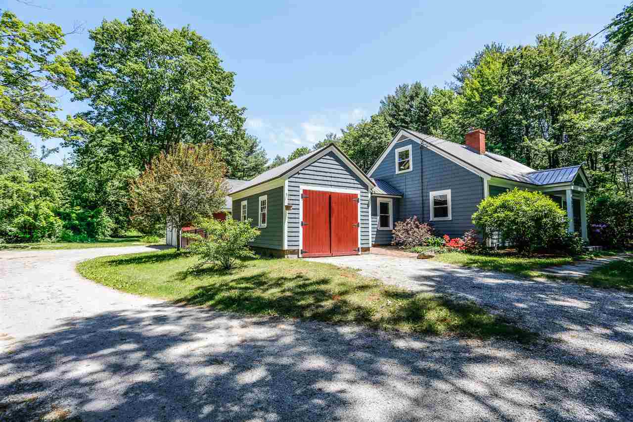 537 Upper Straw Road Hopkinton, NH 03229 - Photo 3 of 40 Gallery Image 3