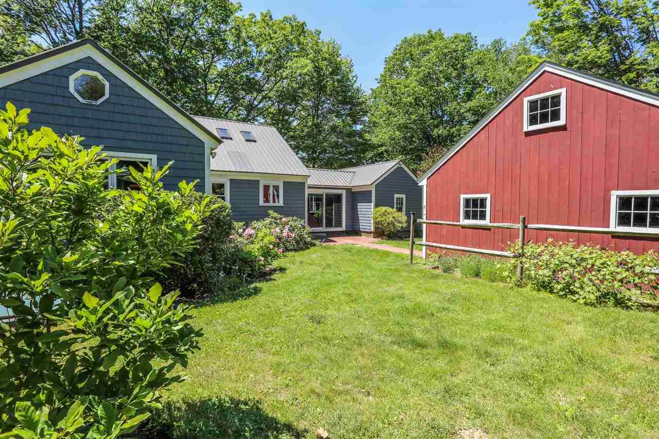537 Upper Straw Road Hopkinton, NH 03229 - Photo 6 of 40 Gallery Image 6